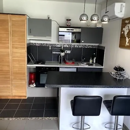 Semesterbostad Logement Climatise Avec Piscine *