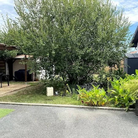Logement Climatise Avec Piscine