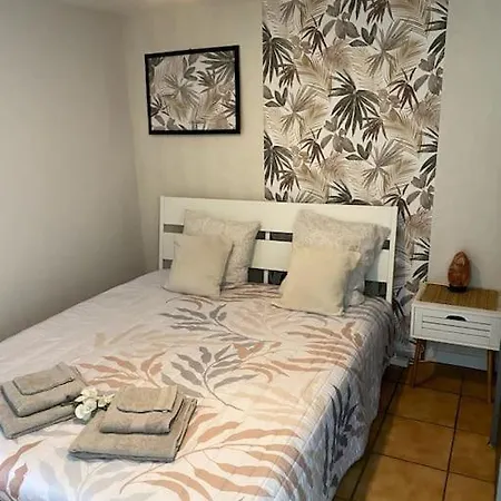 Semesterbostad Logement Climatise Avec Piscine