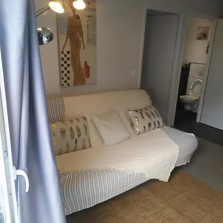 Logement Climatise Avec Piscine Vakantiehuis *